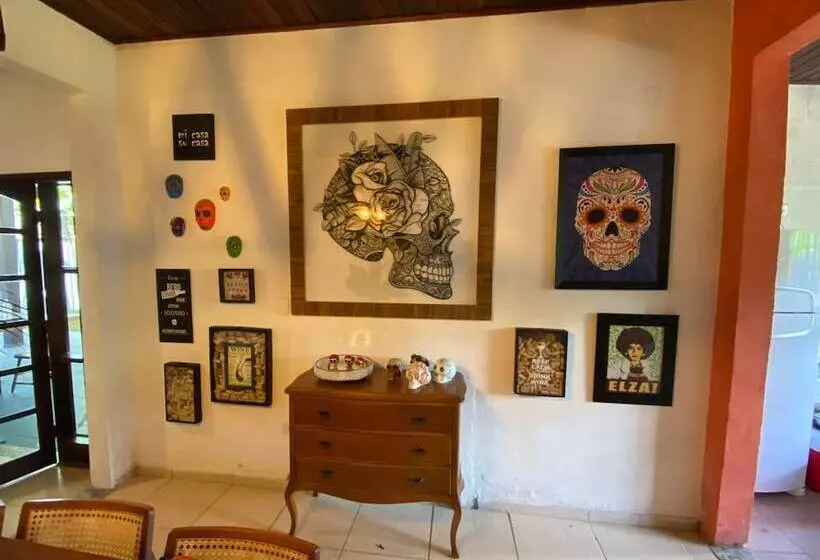 پانسیون Tropical Casa Ubatuba