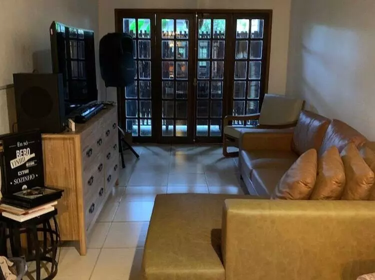 پانسیون Tropical Casa Ubatuba