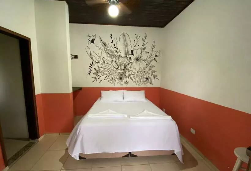 پانسیون Tropical Casa Ubatuba