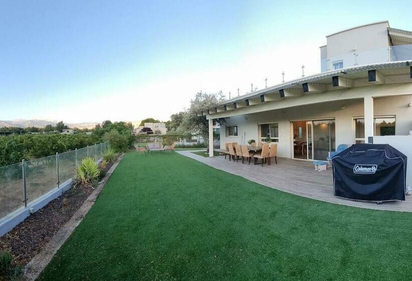 Amazing Villa By The River