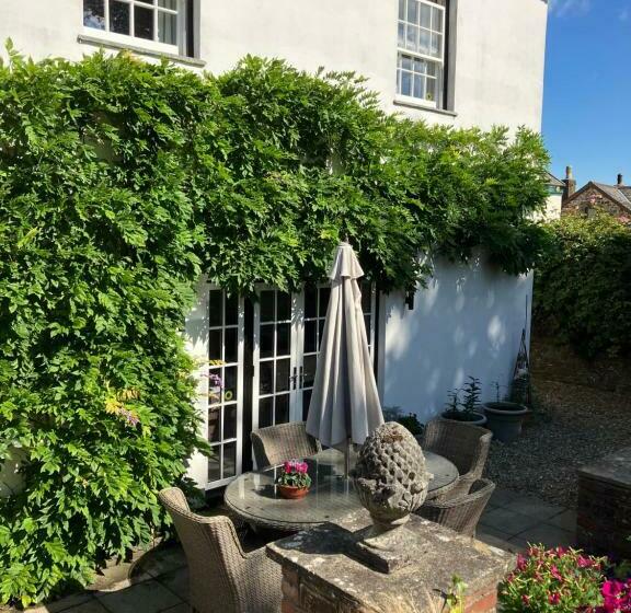 Bed and Breakfast Little Silver