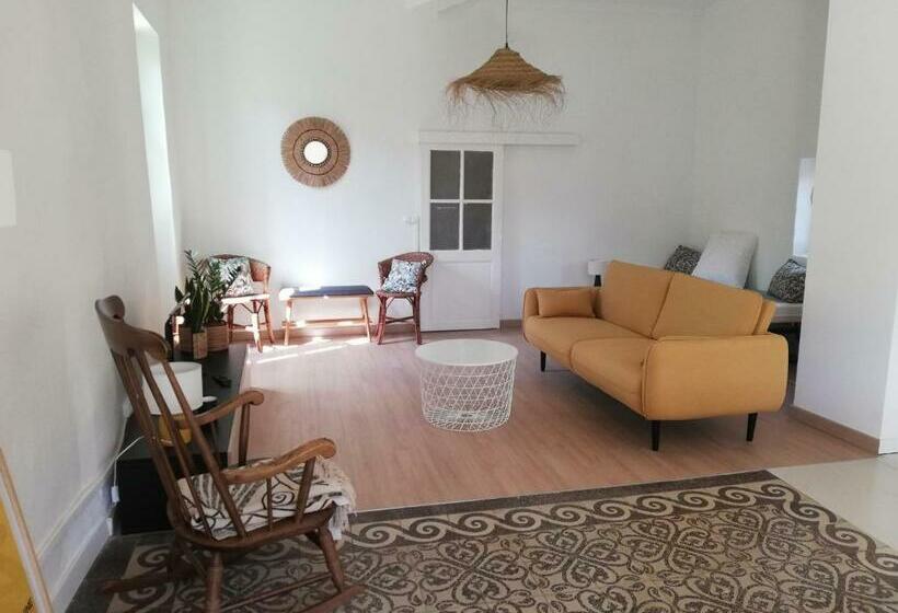 Déjeuner Au Bord De L Eau