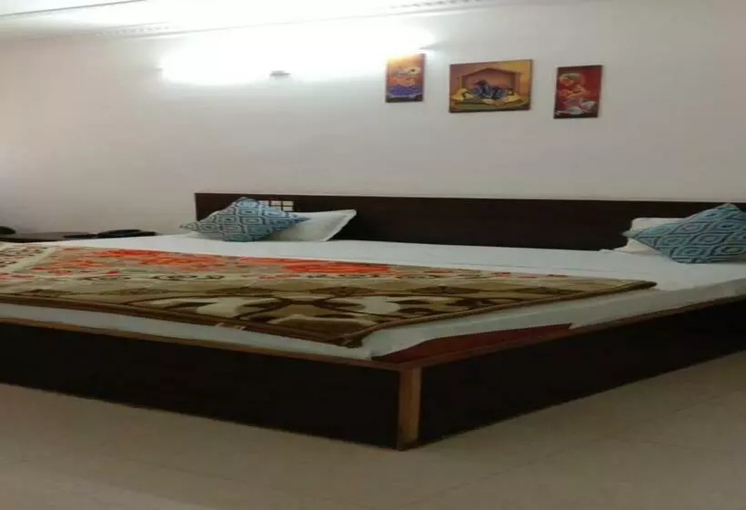ホテル Bodhi Grand, Bodhgaya
