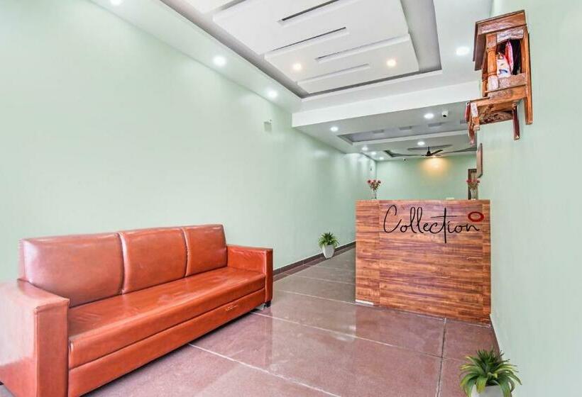 ホテル Capital O Avro