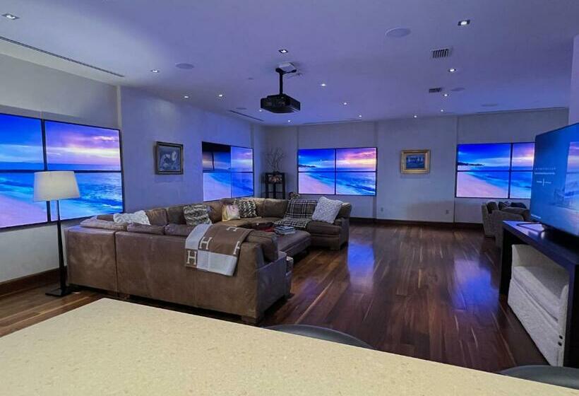 Lux Mansion Btw Beach Airport Dwnt Water View Terc