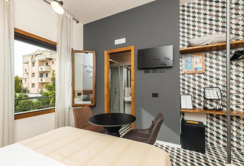 פנסיון Iknos Accommodation