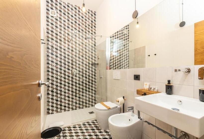 פנסיון Iknos Accommodation