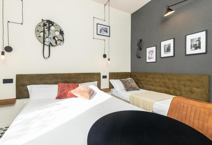 פנסיון Iknos Accommodation