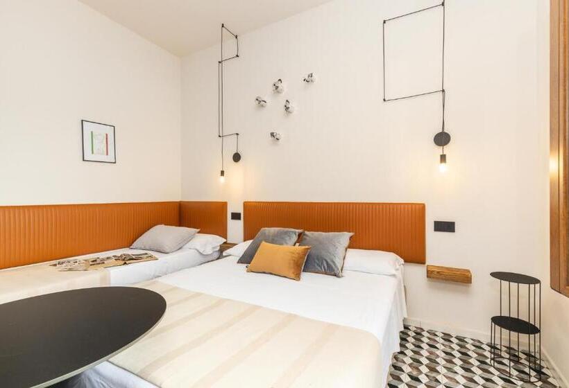 פנסיון Iknos Accommodation