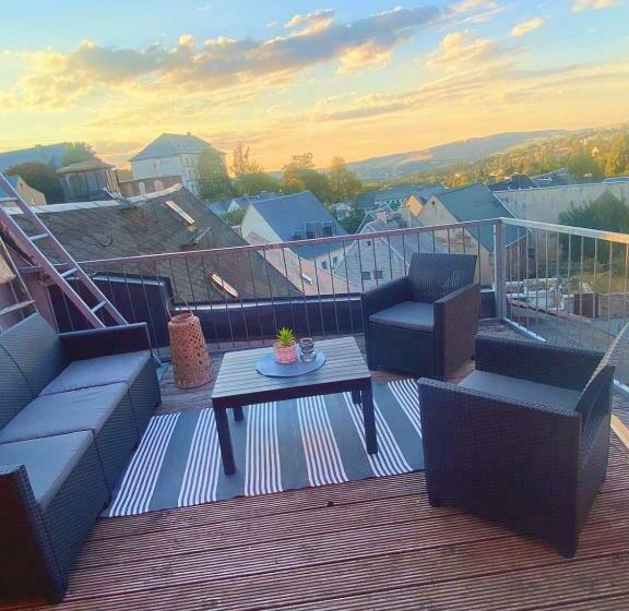 Stadt Appartement über Den Dächern Von Annaberg