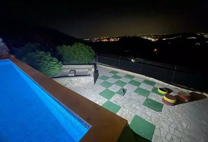 Lion S Den Chalet,شالية عرين الاسد