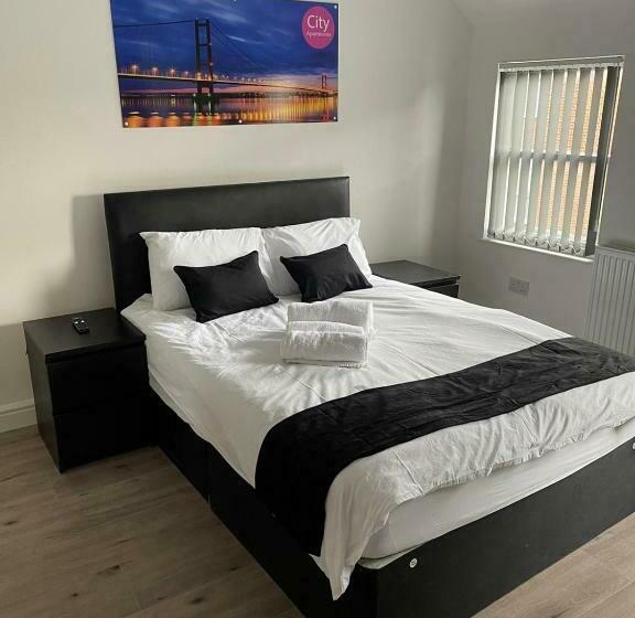 City Apartments Charles Street