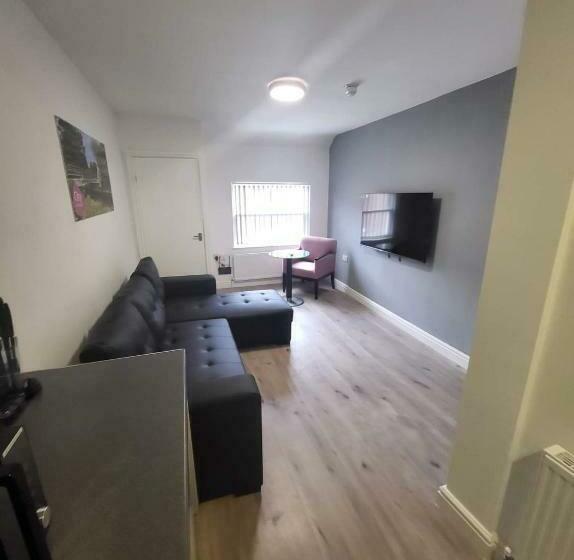 City Apartments Charles Street