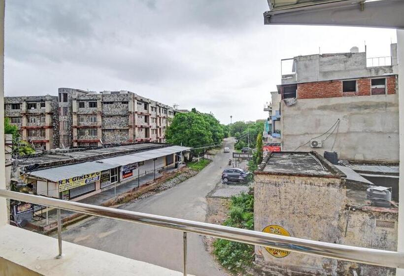 Flagship Hotel Ansh Plaza