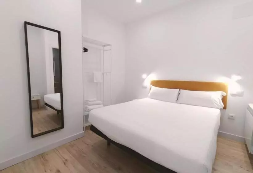 Apartamentos La Brava By Gaiarooms