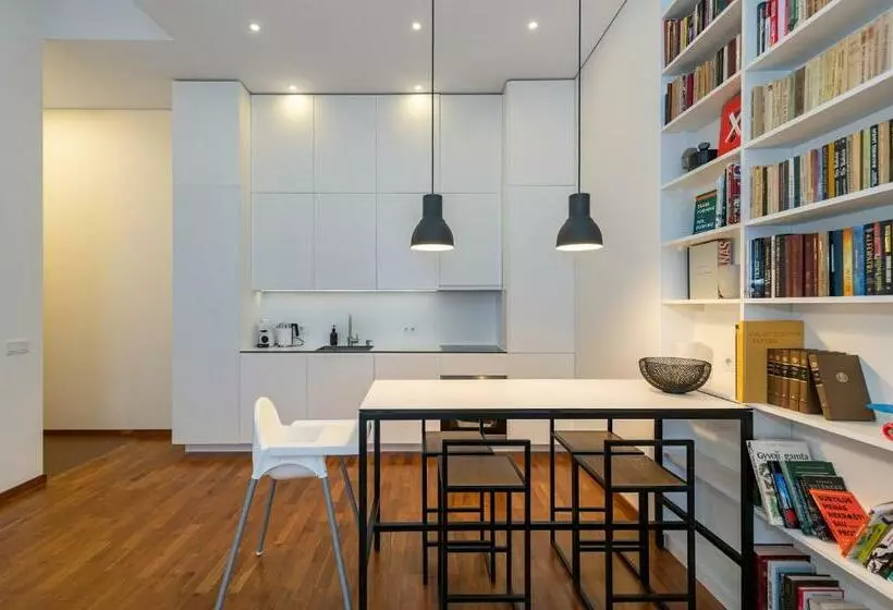 Bibliotheque 1bd Apartment By Hostlovers