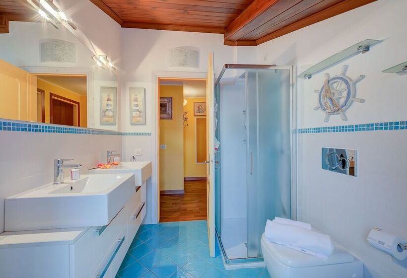 Cosy Loft 500m From Sea