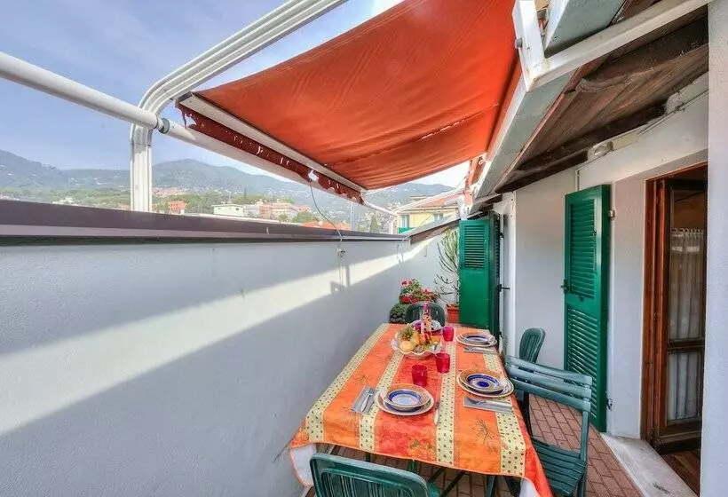 Cosy Loft 500m From Sea
