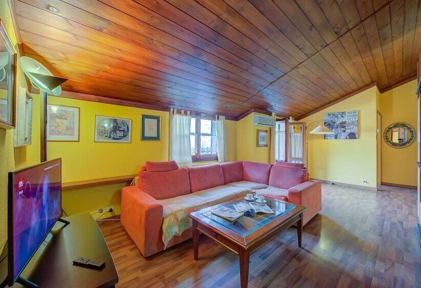 Cosy Loft 500m From Sea