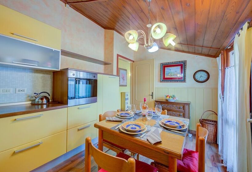 Cosy Loft 500m From Sea