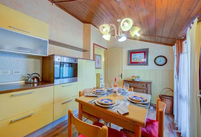 Cosy Loft 500m From Sea