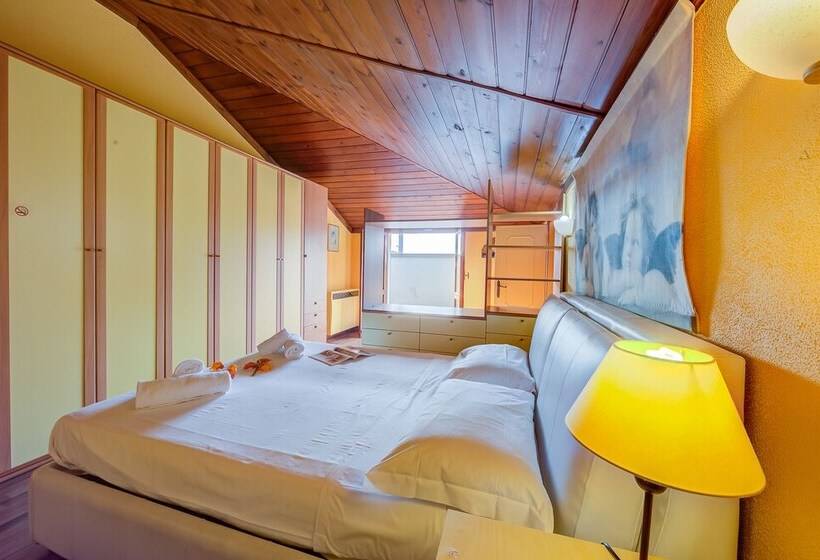 Cosy Loft 500m From Sea