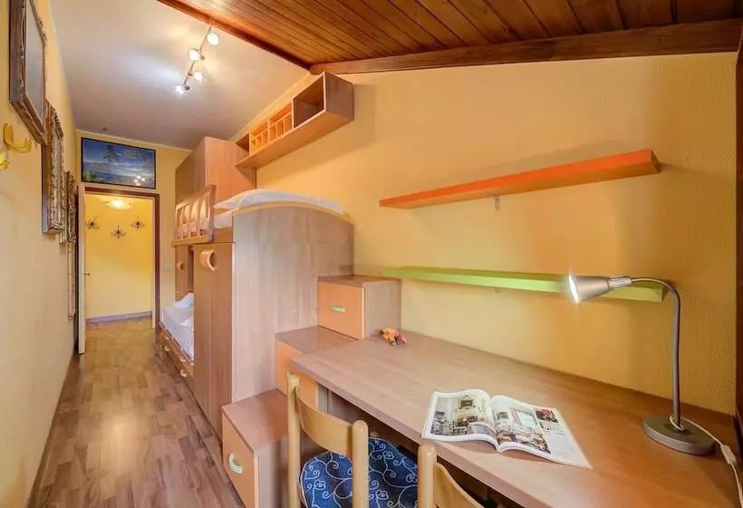 Cosy Loft 500m From Sea