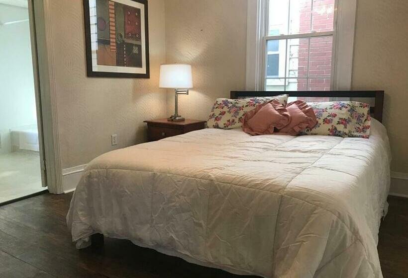 King And 2 Queens 55 Smart Tv