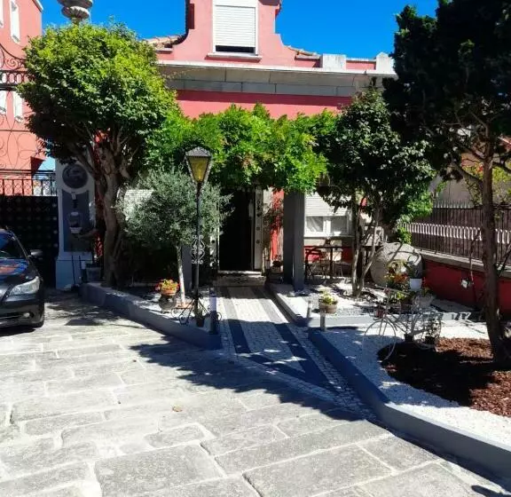 پانسیون Al Pitões