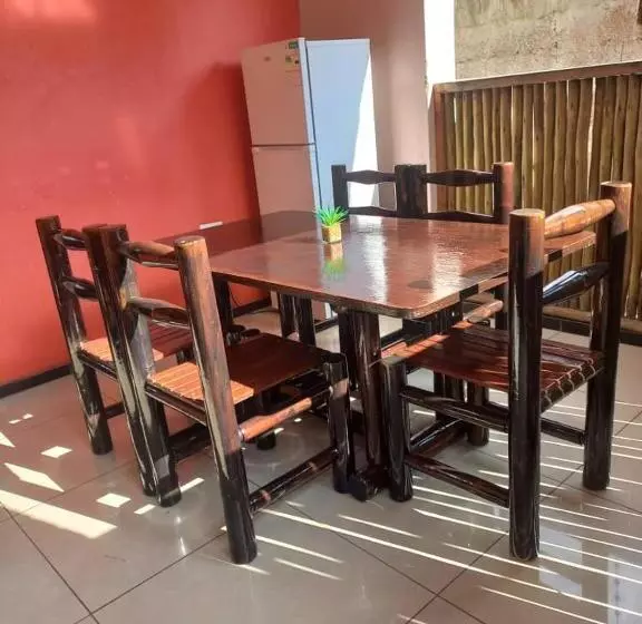 پانسیون Universe Guesthouse