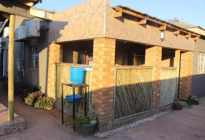 پانسیون Universe Guesthouse