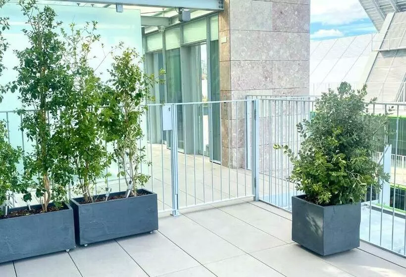 Penthouse With Stunning River Views