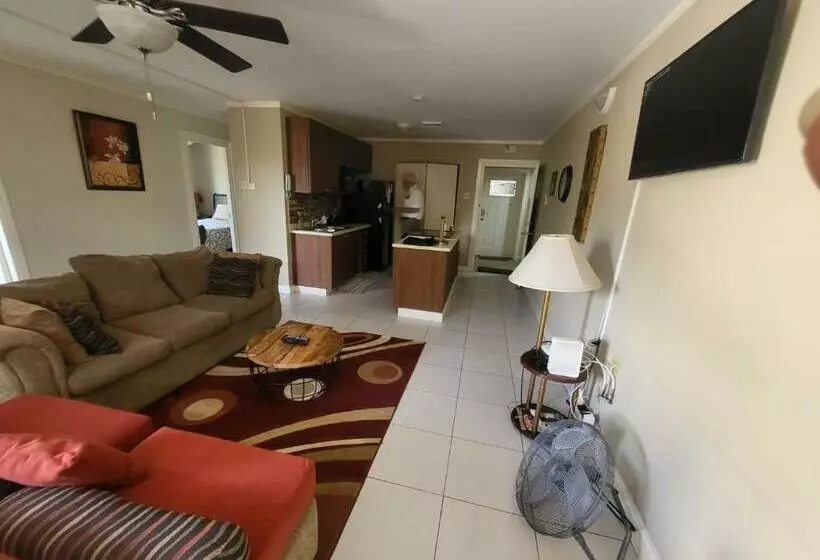 Royal Exquisite Deluxe