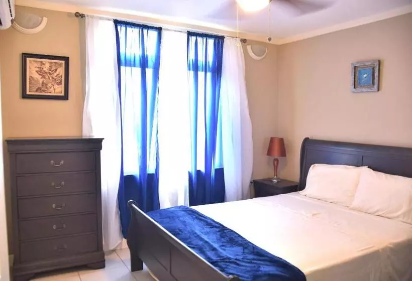 Royal Exquisite Deluxe