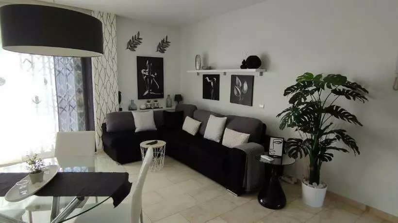 Denia Beach Apartment Jardín Privado Y Piscina