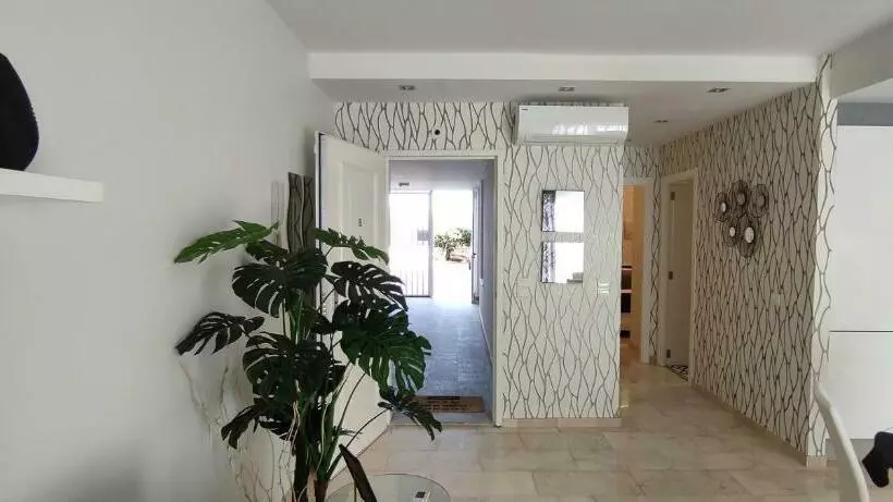 Denia Beach Apartment Jardín Privado Y Piscina