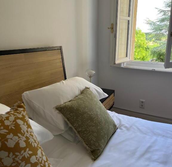 La Madeleine, Nichée Au Cœur De Saint émilion