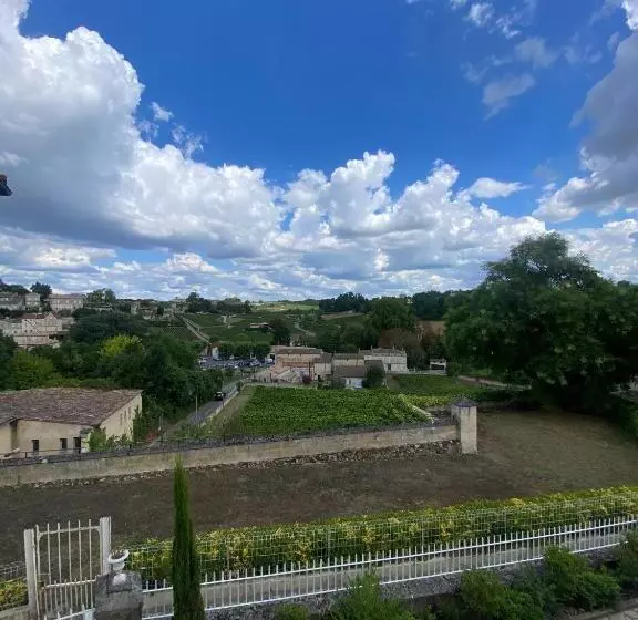 La Madeleine, Nichée Au Cœur De Saint émilion