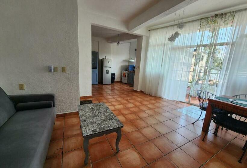 1 Br Apt With Ac , Tv , Wi Fi Near Dt And Beach