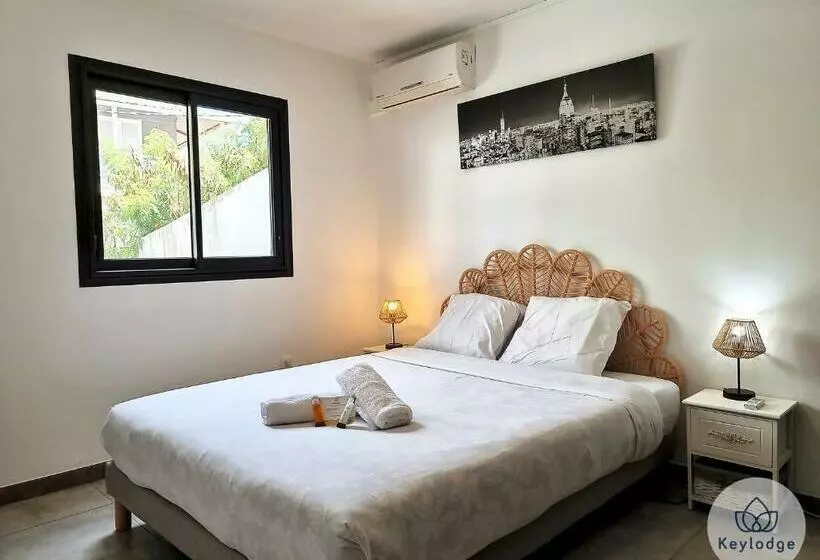 Le Waikiki   69m2   Saint Denis