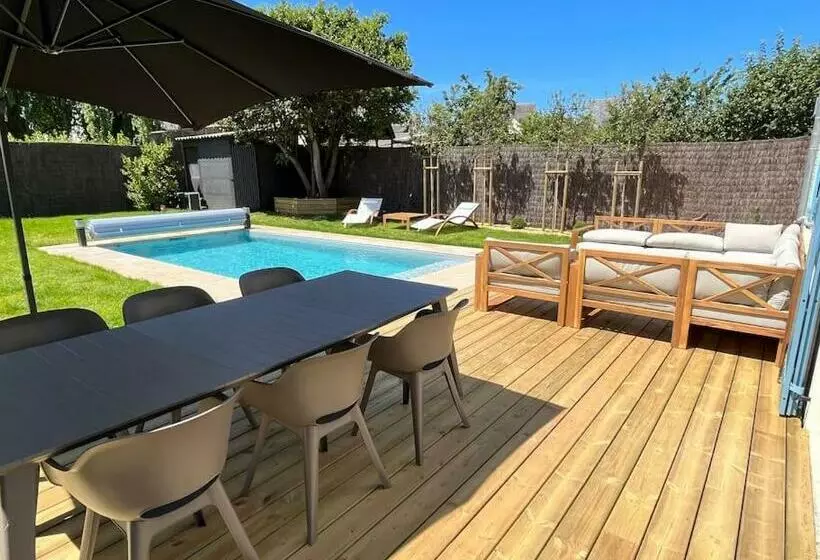 Maison De Famille Avec Piscine