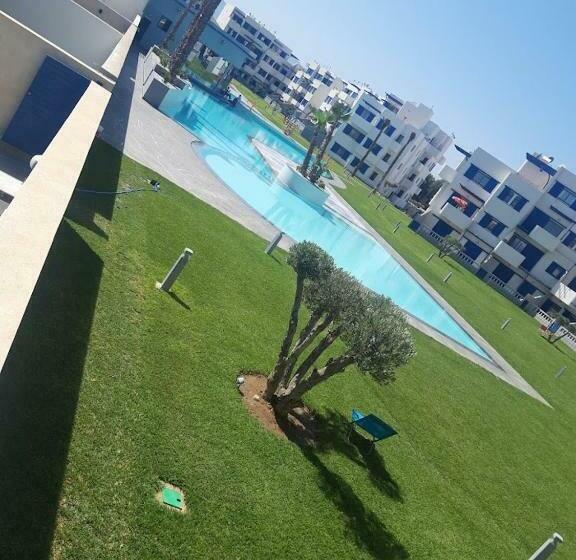 New Apartment Near The Sea