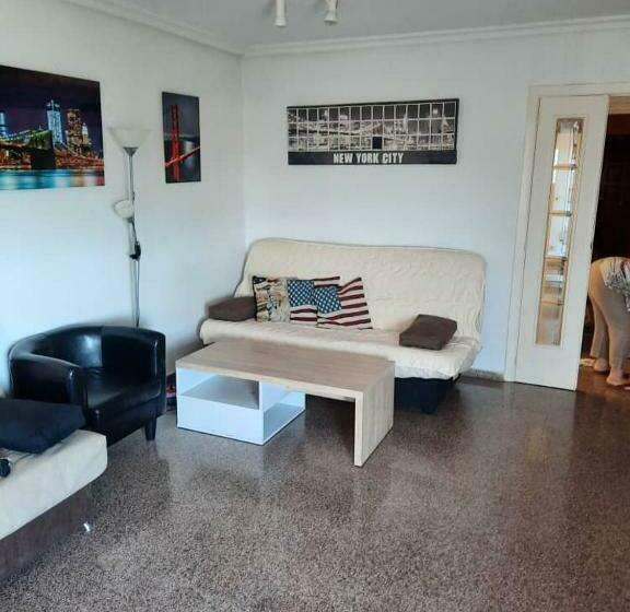 Super Appartement Avec Piscine Commune Et Jardin