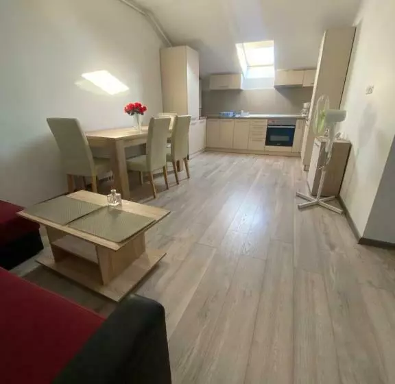 Yann Residence 2