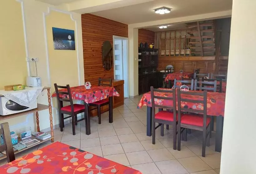 Barbara Wellness Pension