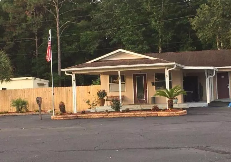 酒店 Blackwater Inn Milton