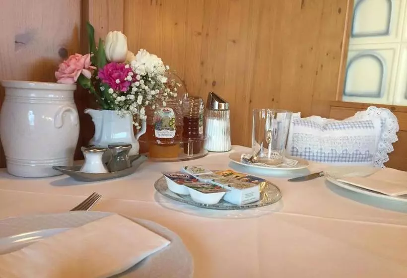 호텔 Das Bürstegg