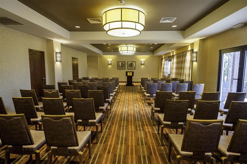 هتل Bw Premiere Petion-ville