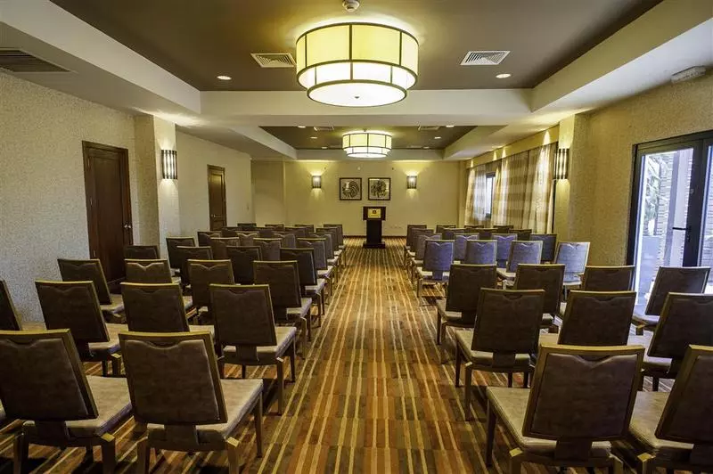 هتل Bw Premiere Petion-ville