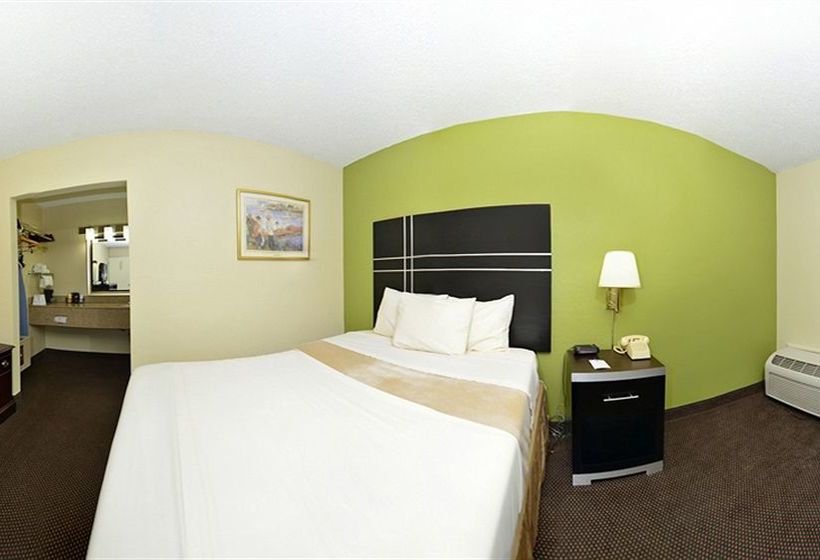 Отель Days Inn By Wyndham Oil City Conference Center